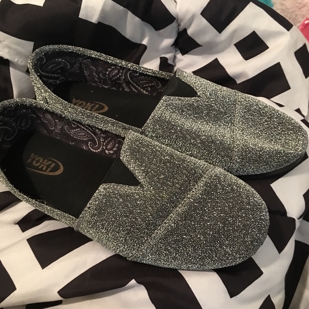 Grey Sparkley Flats (Women’s)